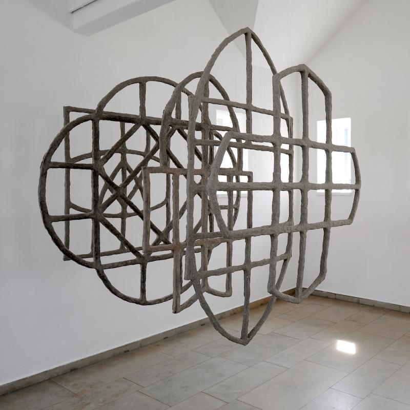 Sabine Schellhorn, SiegelSchichtung für den Pavillon, Gerhard-Marcks-Haus Bremen, 2013, Installation aus fünf Papierobjekten (Foto: Ingo Wagner)